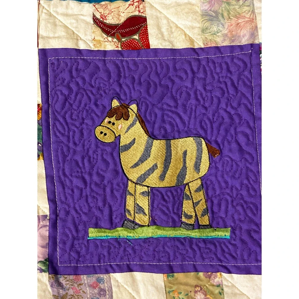 Project Linus Handmade Patchwork Child/Baby Reversible Bright Animal Quilt 41x42